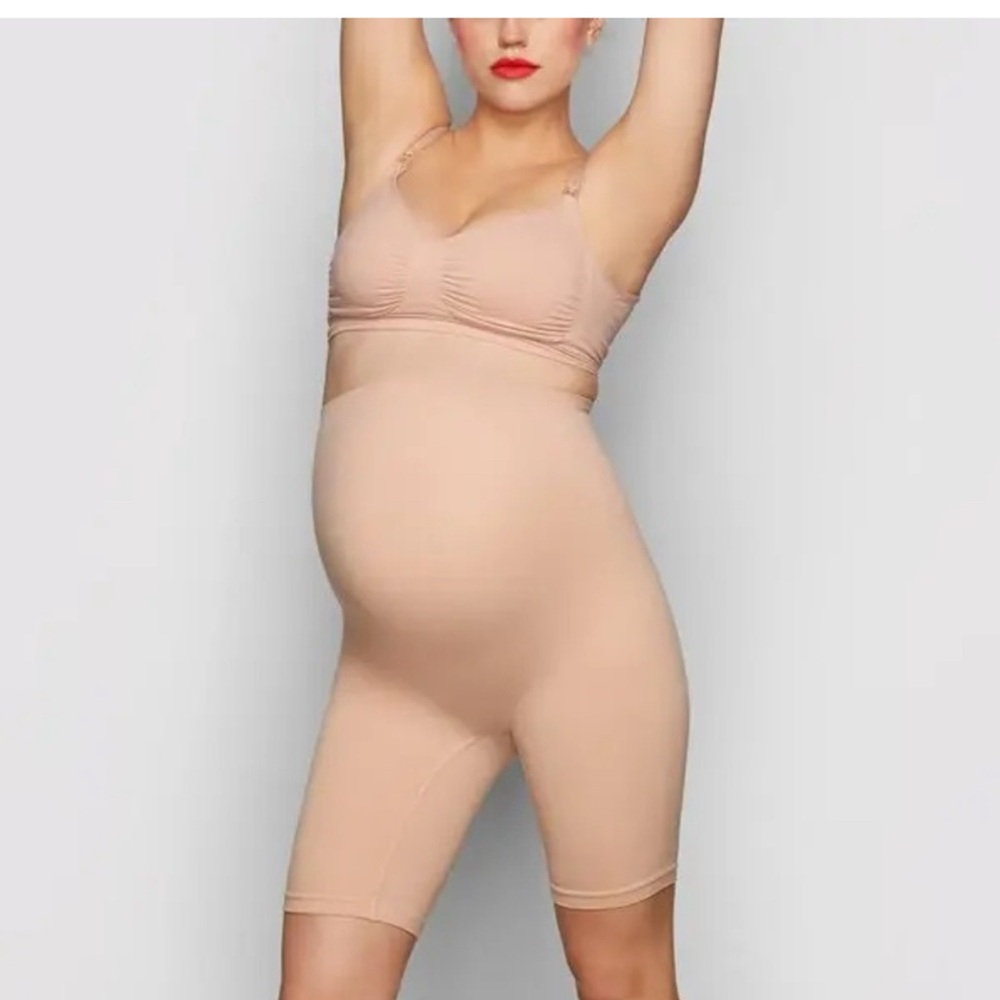 SKIMS Maternity Sculpting Mid Thigh Short Mica Shapewear Size L XL NWOT